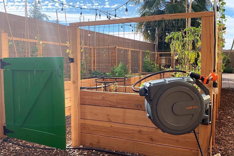 Gardenhelpful - Giraffe Tools