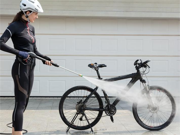 Tips for Running a Pressure Washer - Giraffe Tools