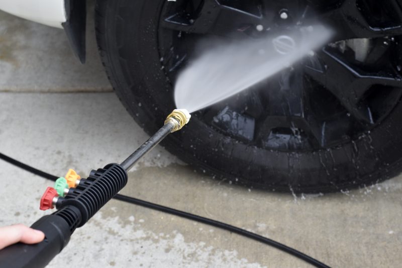 What's the Ordinary Pressure Washer PSI? A Guide from the Expert - Giraffe Tools
