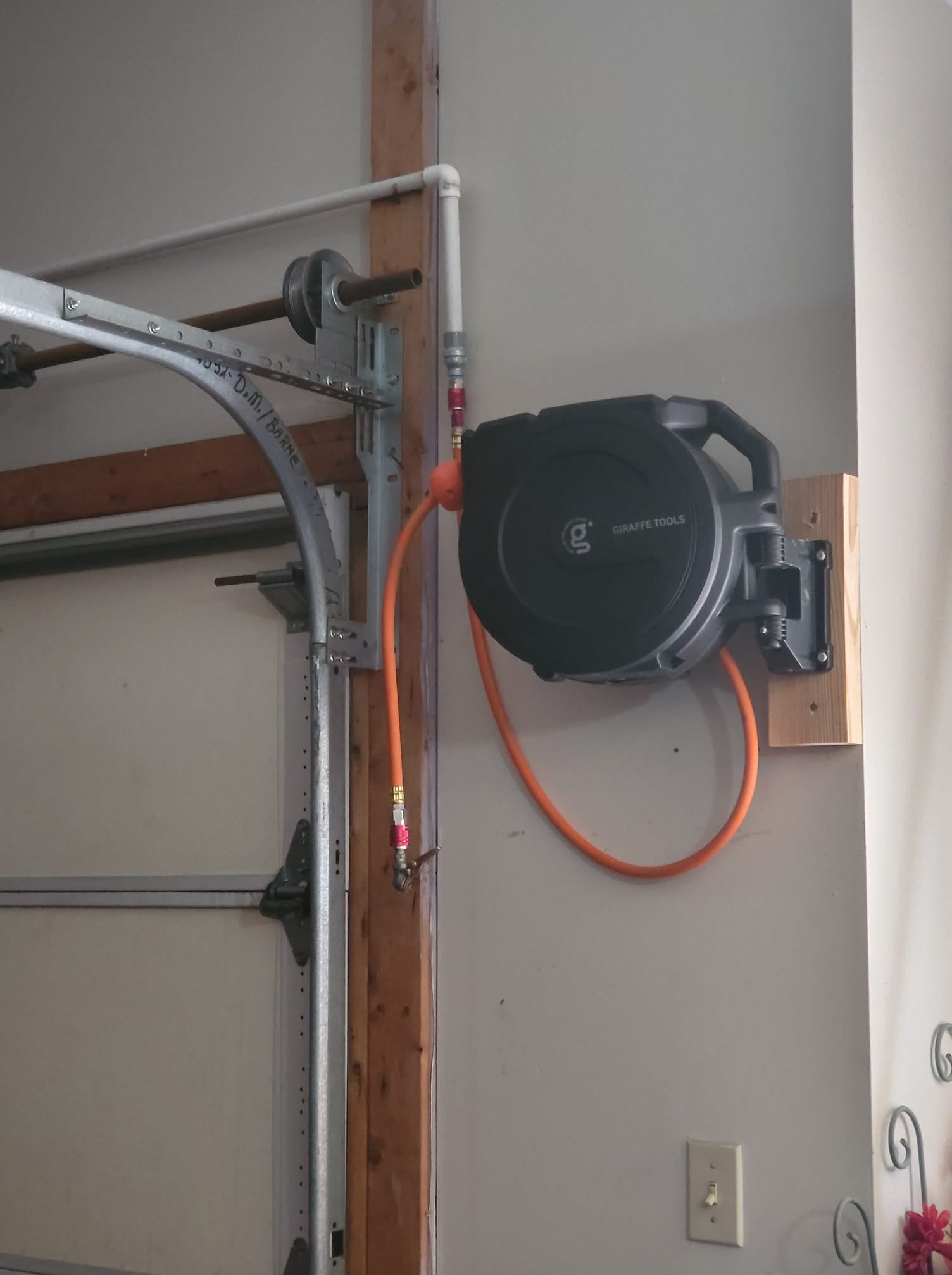 Giraffe Tools Air Hose Reel