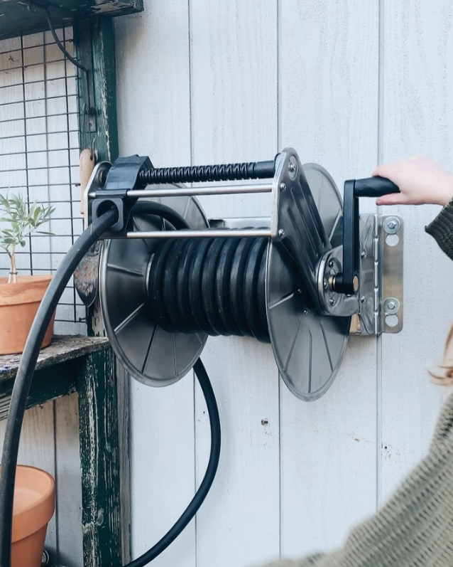 Giraffe Tools Wall Mounted Hose Reel
