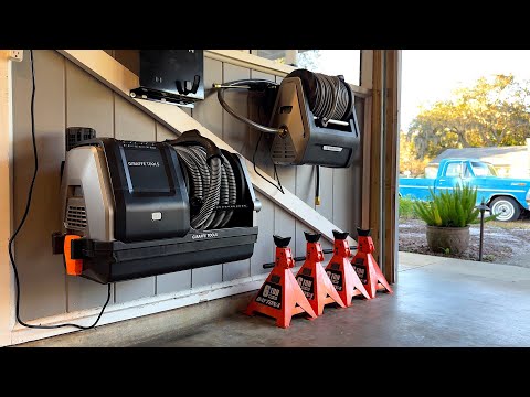 Videos giraffe tools vacuum cleaner